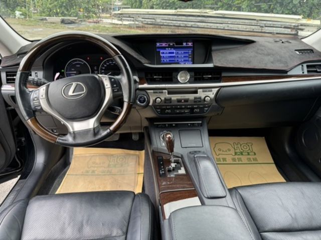 LEXUS凌志 ES300H  第5張相片