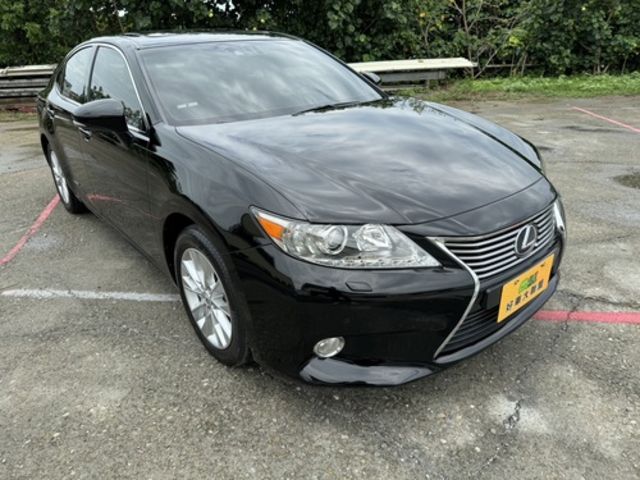 LEXUS凌志 ES300H  第7張相片
