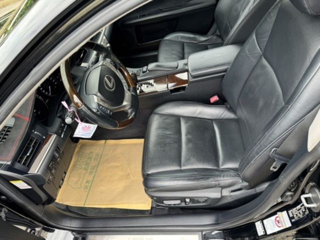 LEXUS凌志 ES300H  第17張相片