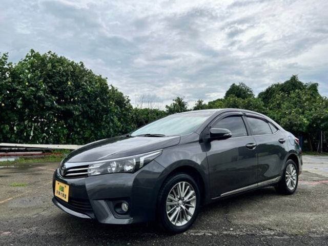 Toyota 豐田 ALTIS  第1張相片