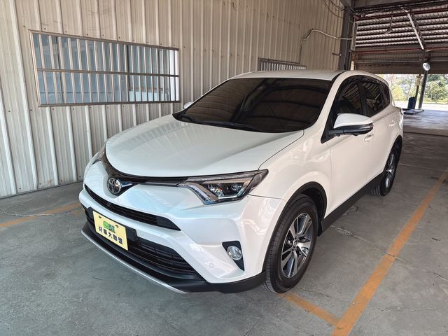 TOYOTA豐田 RAV4  第1張相片