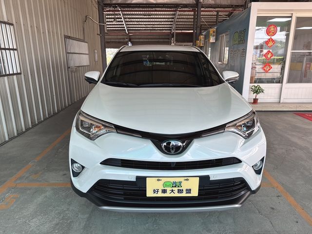 TOYOTA豐田 RAV4  第3張相片