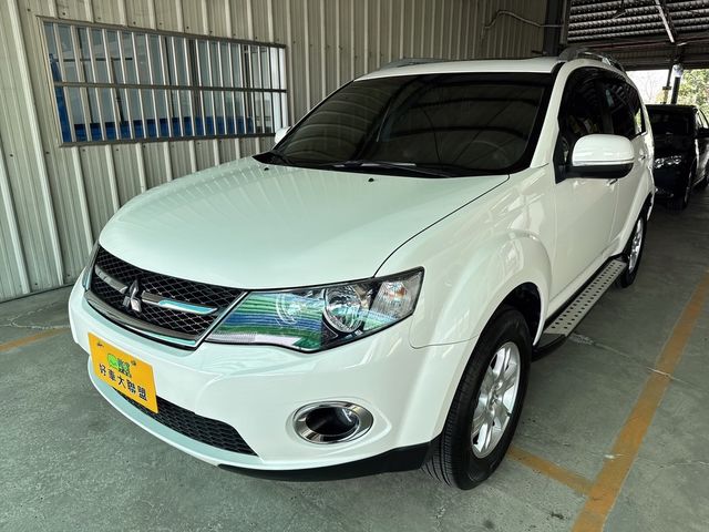 MITSUBISHI三菱 OUTLANDER  第1張相片
