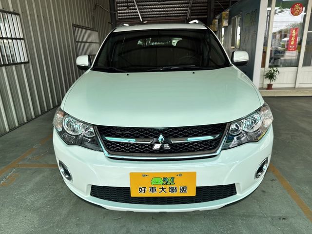 MITSUBISHI三菱 OUTLANDER  第3張相片