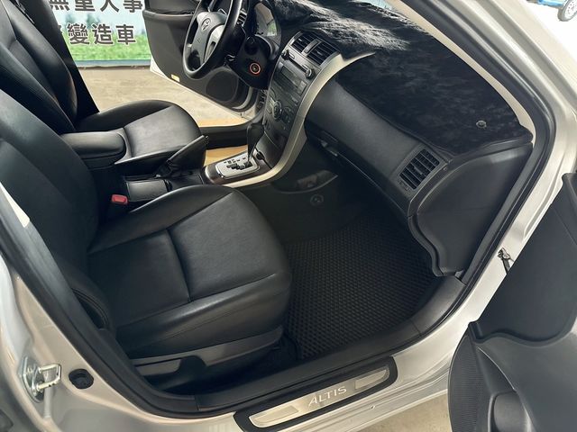 TOYOTA豐田 ALTIS  第12張相片
