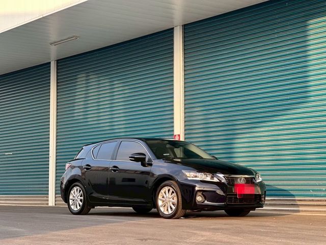 LEXUS凌志 CT200H  第1張相片