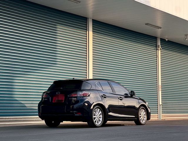 LEXUS凌志 CT200H  第2張相片