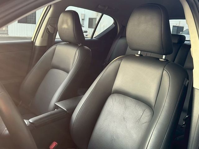LEXUS凌志 CT200H  第6張相片