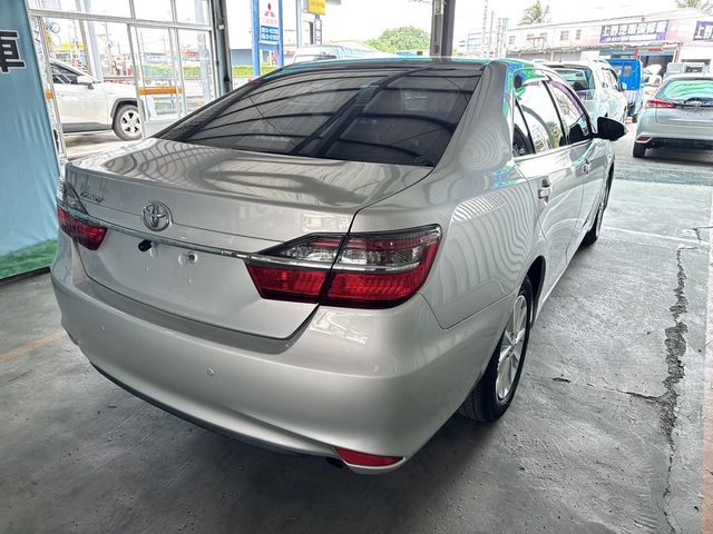 TOYOTA豐田 CAMRY  第2張相片