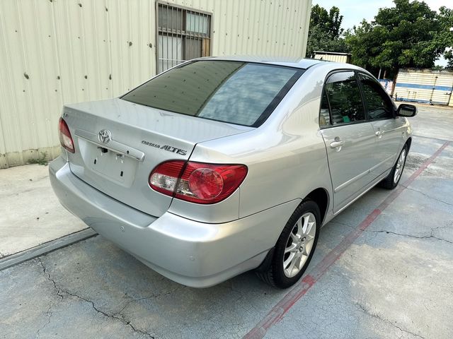 TOYOTA豐田 ALTIS  第2張相片