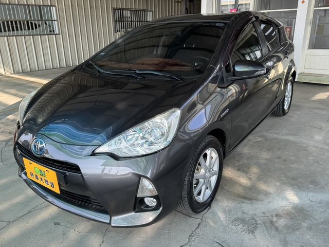 TOYOTA豐田 PRIUS C  第1張相片