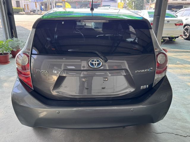 TOYOTA豐田 PRIUS C  第4張相片