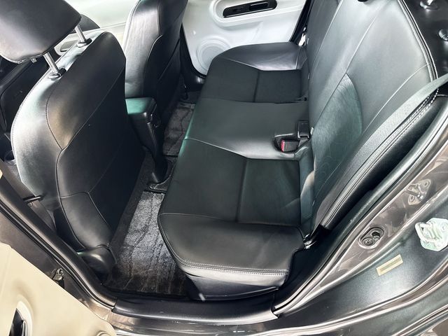 TOYOTA豐田 PRIUS C  第15張相片