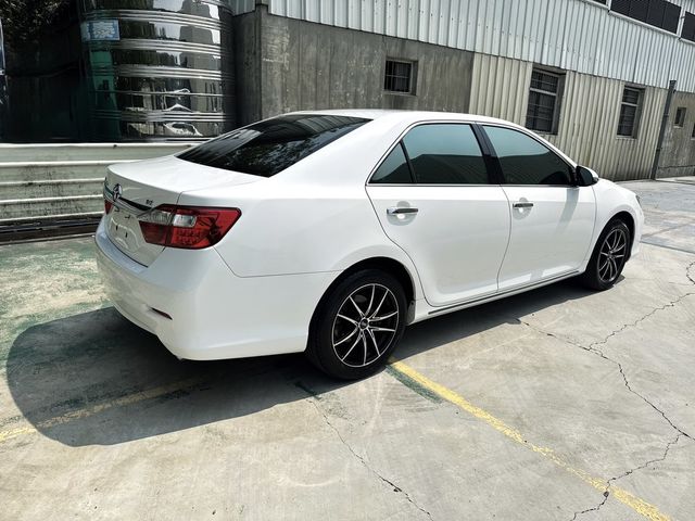 TOYOTA豐田 CAMRY  第2張相片