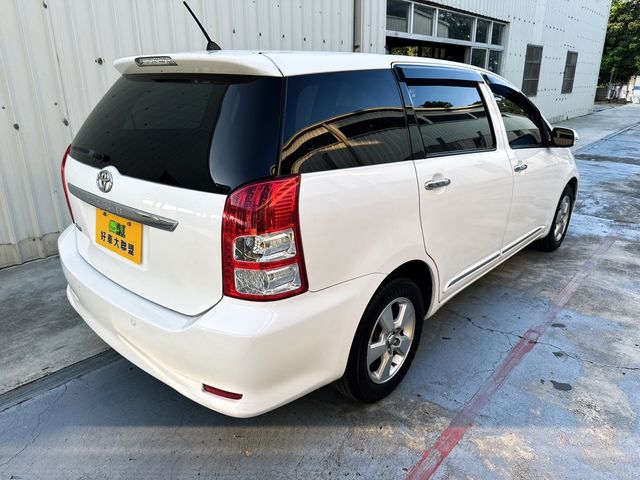 TOYOTA豐田 WISH  第2張相片