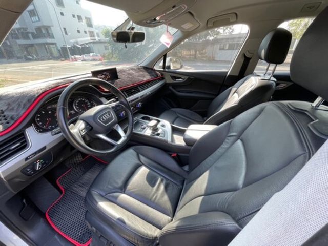 AUDI奧迪 Q7  第5張相片