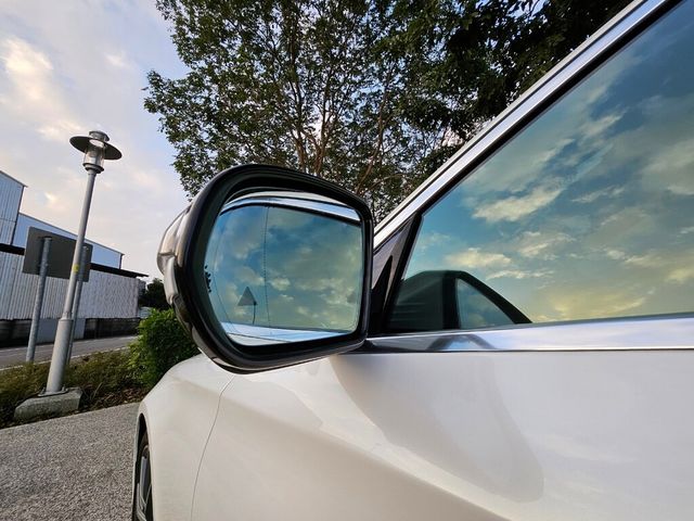 M-BENZ賓士 E300  第11張相片
