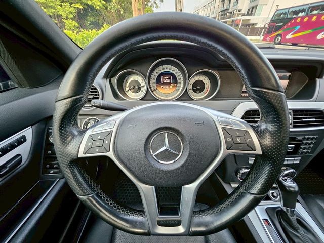 M-BENZ賓士 C250  第9張相片