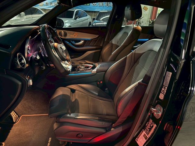 M-BENZ賓士 GLC43 AMG COUPE  第6張相片