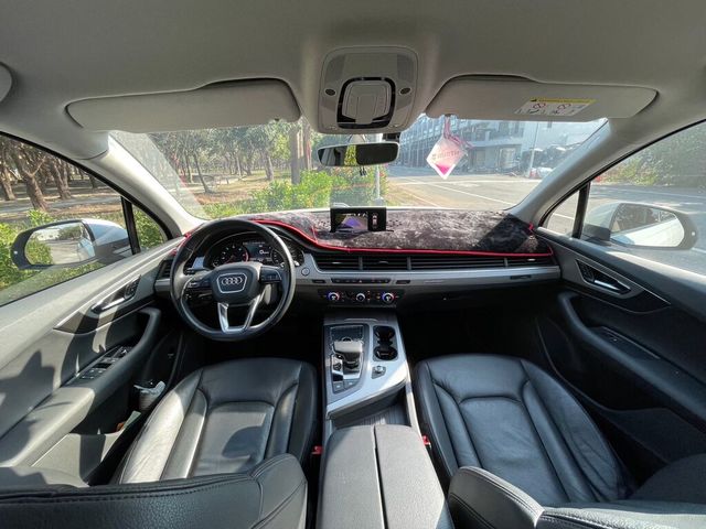 AUDI奧迪 Q7  第4張相片