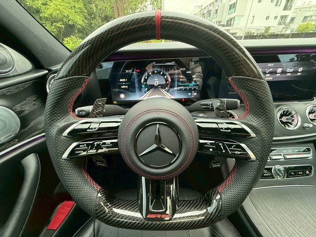 M-BENZ賓士 E300  第9張相片