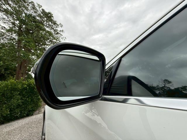 M-BENZ賓士 E300  第12張相片