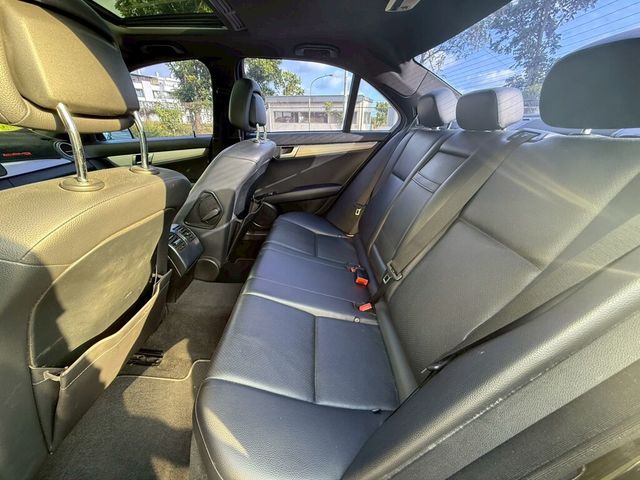 M-BENZ賓士 C250  第7張相片