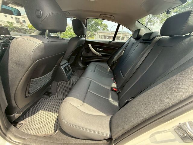 BMW寶馬 316I  第7張相片