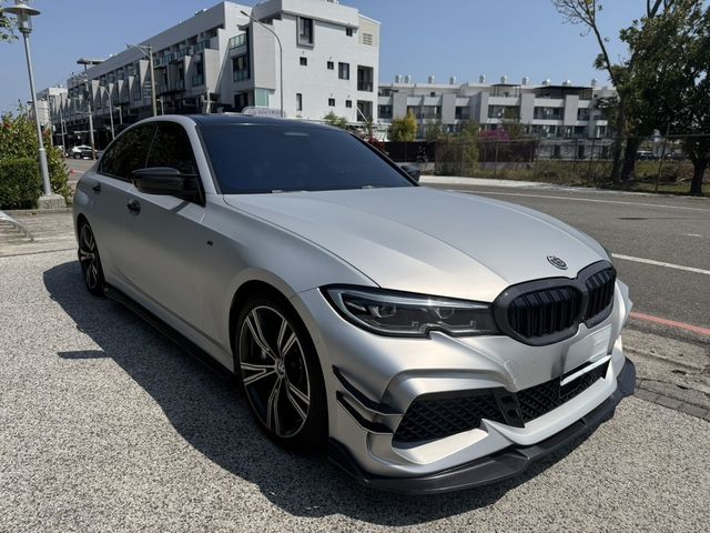 BMW寶馬 330I M SPORT  第3張相片