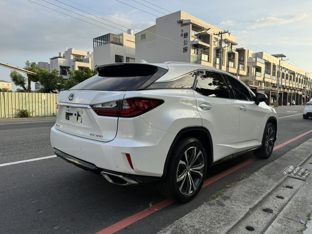 LEXUS凌志 RX300  第2張相片