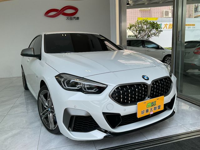 Bmw M235i 的價格 Findcar 找車網