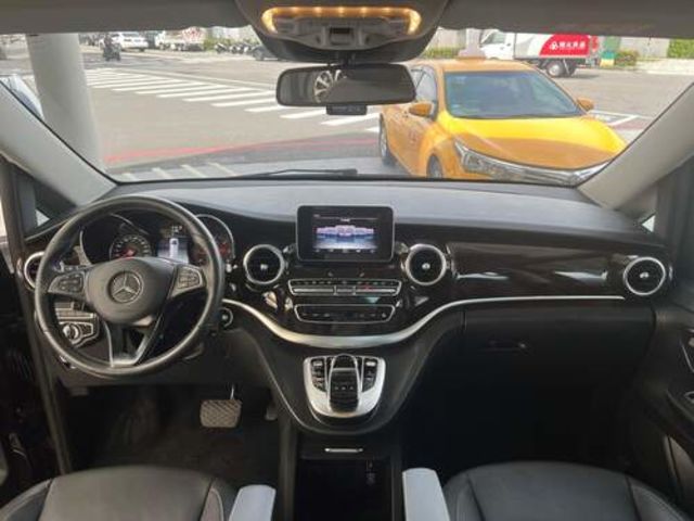 M-BENZ賓士 V250 D  第5張相片