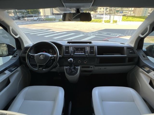 VOLKSWAGEN福斯 T6 CARAVELLE  第15張相片