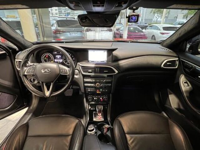 INFINITI無限 Q30  第5張相片