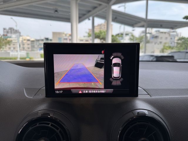 AUDI奧迪 Q2 35 TFSI  第11張相片