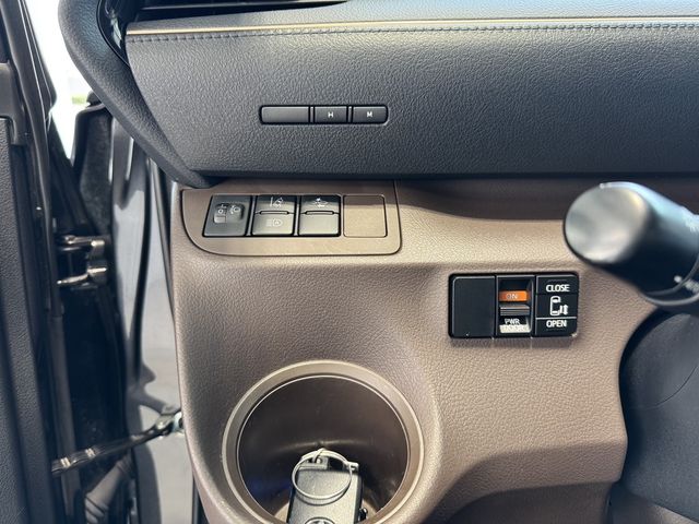 TOYOTA豐田 SIENTA  第16張相片