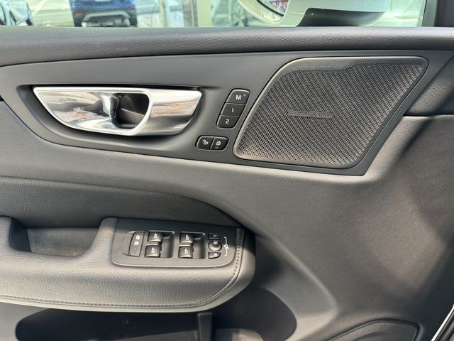 VOLVO富豪 XC60  第14張相片