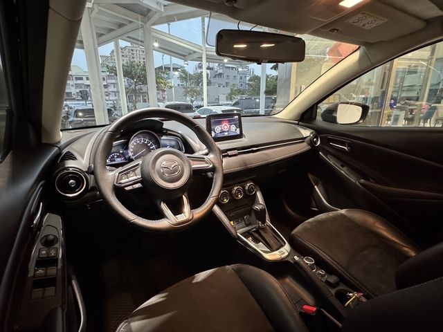 MAZDA馬自達 MAZDA 2  第8張相片