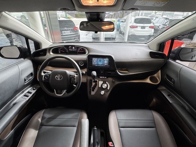 TOYOTA豐田 SIENTA  第7張相片