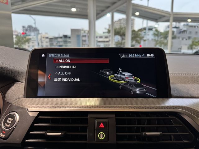 BMW寶馬 X3  第12張相片