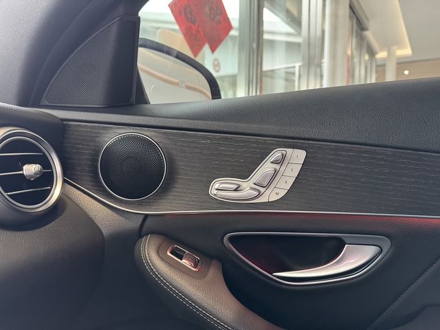 M-BENZ賓士 C300  第10張相片