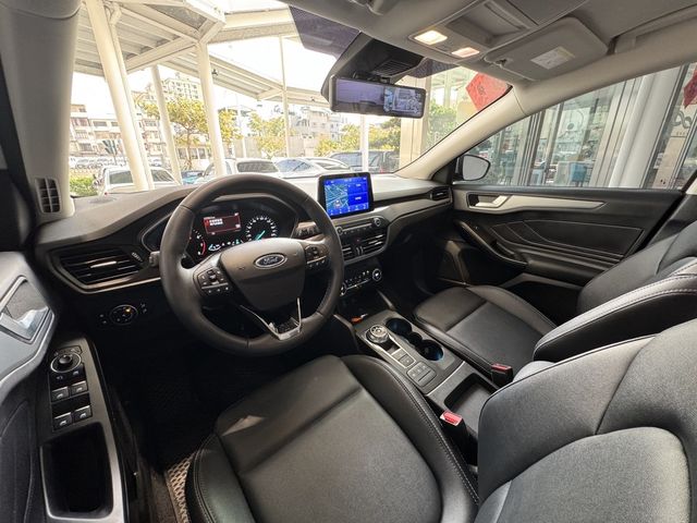 FORD福特 FOCUS WAGON  第7張相片