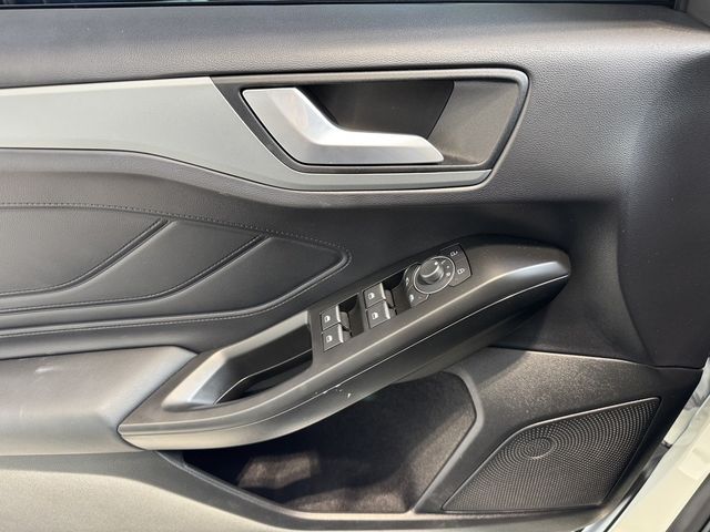 FORD福特 FOCUS WAGON  第16張相片