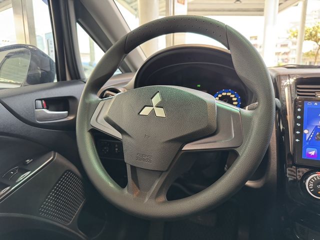 MITSUBISHI三菱 COLT PLUS  第5張相片
