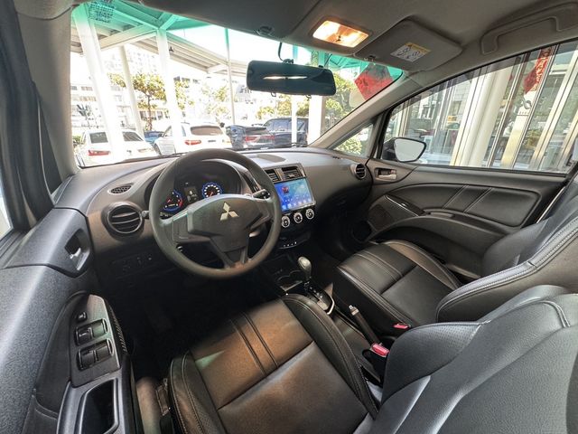 MITSUBISHI三菱 COLT PLUS  第7張相片