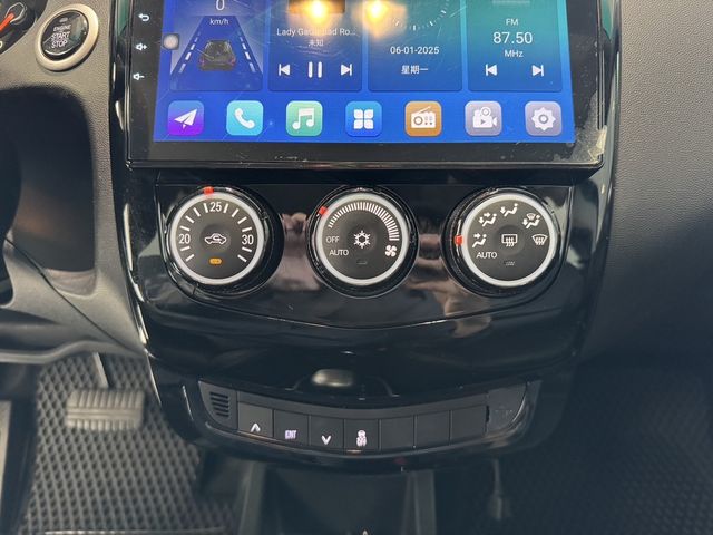 MITSUBISHI三菱 COLT PLUS  第13張相片