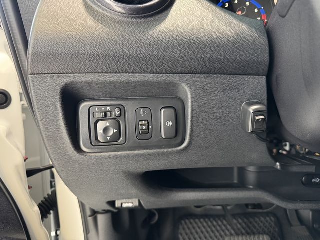 MITSUBISHI三菱 COLT PLUS  第17張相片