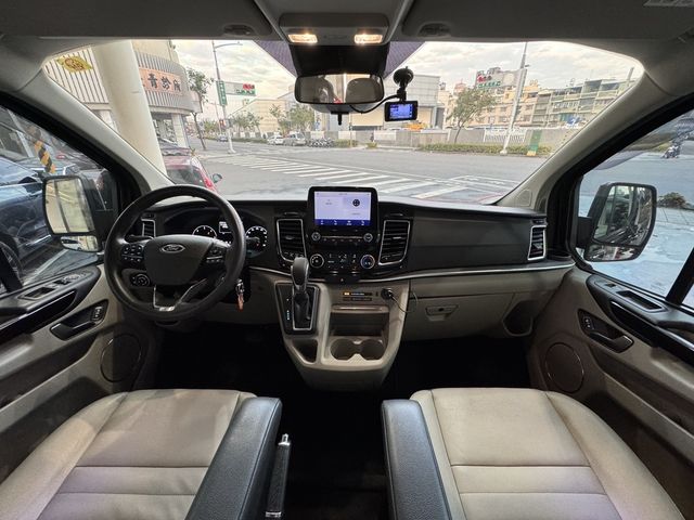 FORD福特 TOURNEO CUSTOM  第11張相片