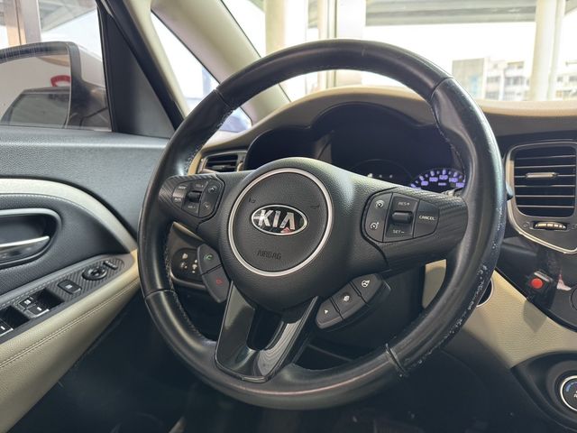 KIA起亞 CARENS  第6張相片