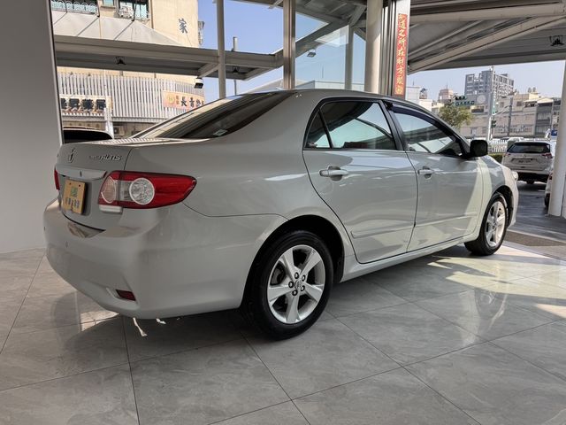 TOYOTA豐田 ALTIS  第2張相片